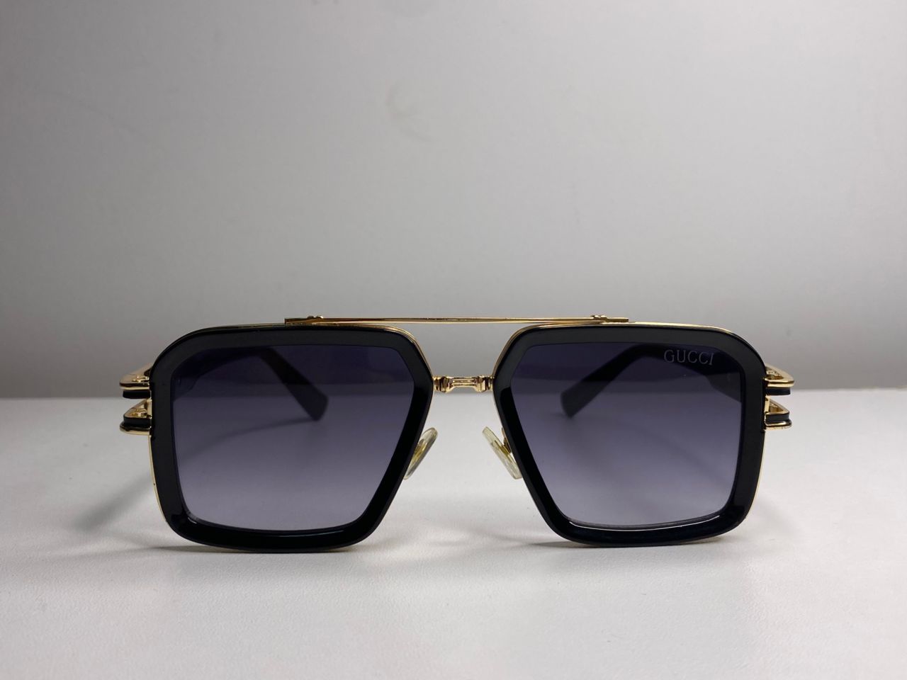 Lunettes de soleil Gucci "Royal Square"