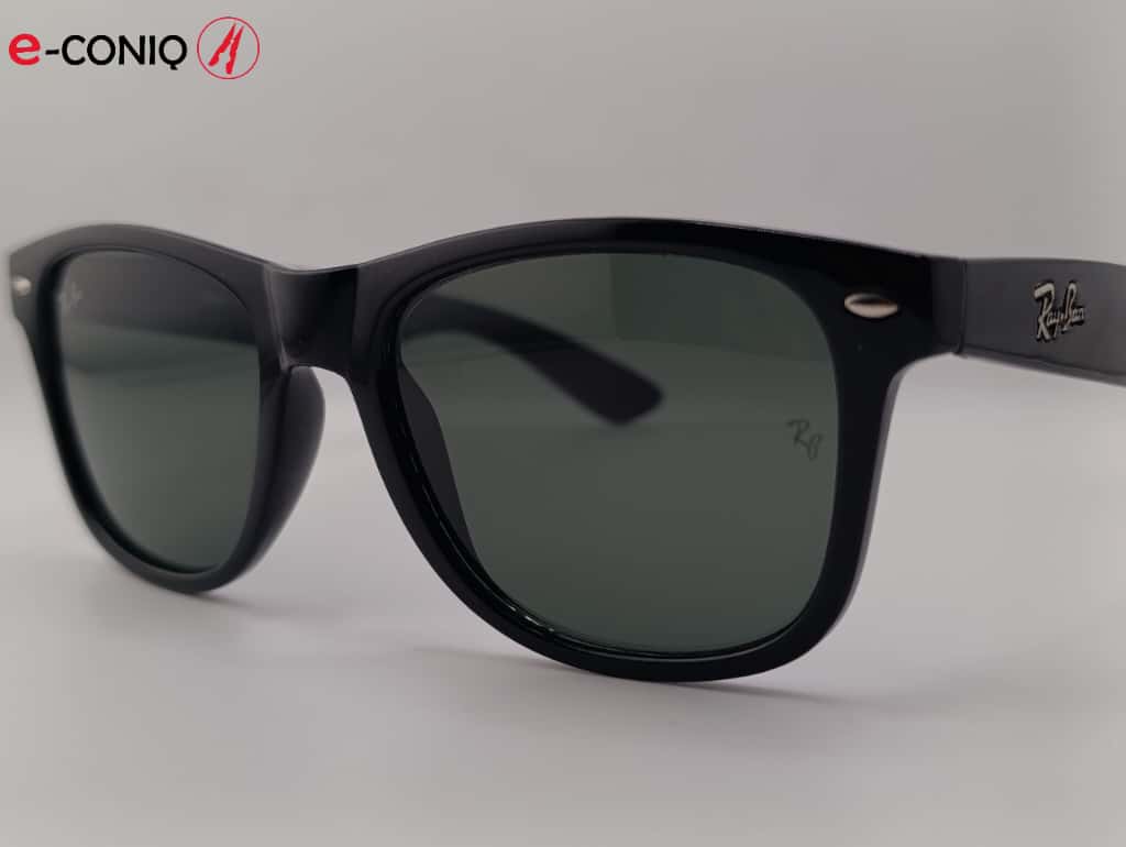 Lunettes de soleil Ray-Ban "Iconic Wayfarer"