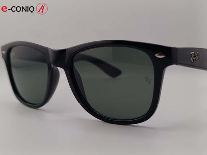 Lunettes de soleil Ray-Ban "Iconic Wayfarer"